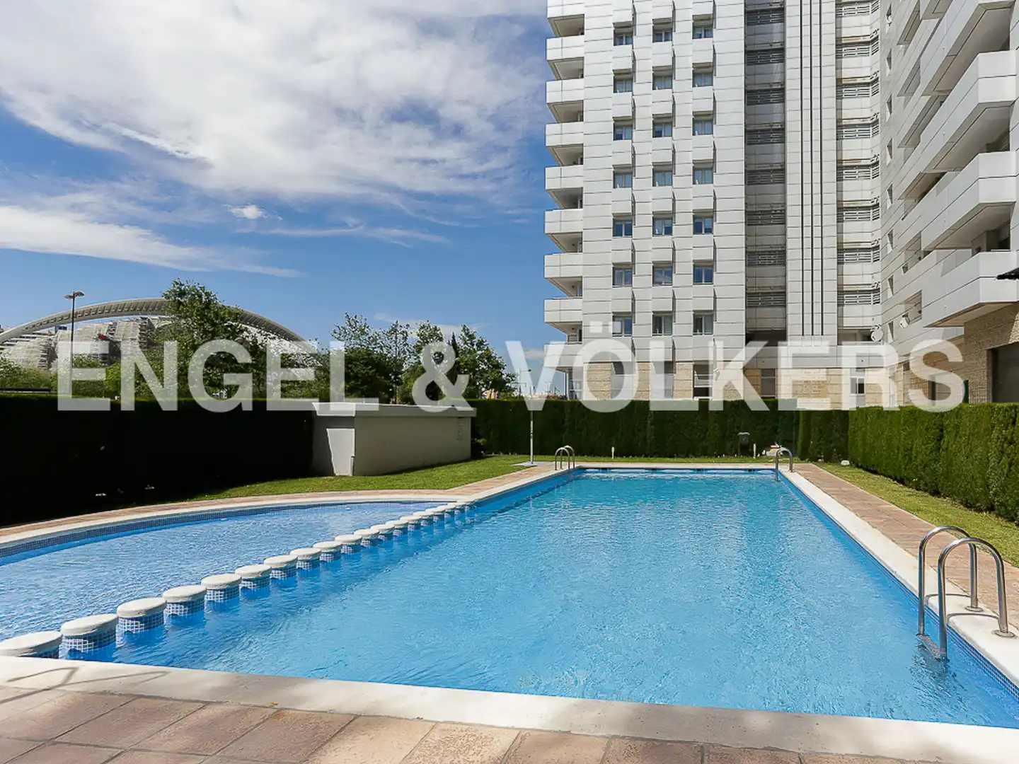 Piscina de Pis de lloguer en Valencia amb Aire condicionat, Calefacció i Parquet