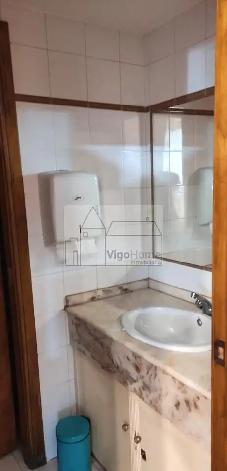 Bany de Local de lloguer en Nigrán