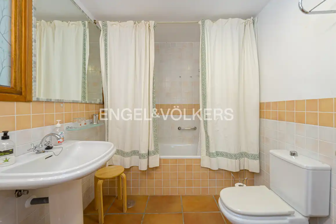 Baño de Casa o chalet en venta en Relleu con Aire acondicionado, Jardín privado y Terraza