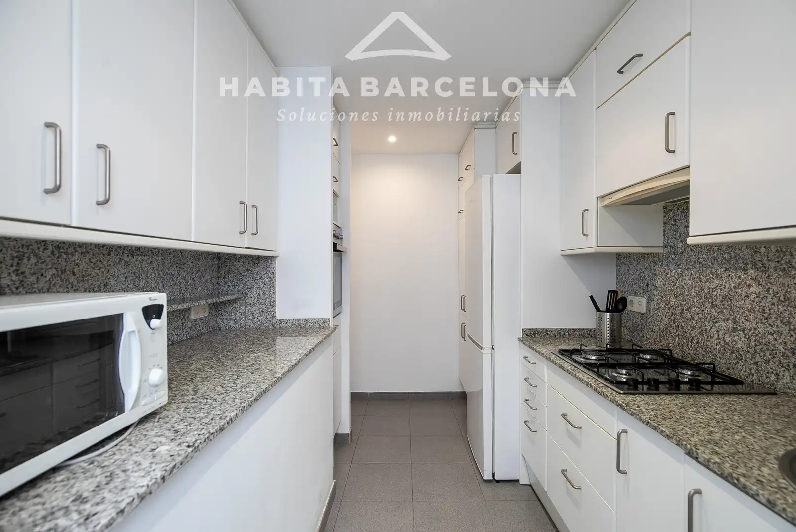 Cuina de Pis en venda en Barcelona amb Aire condicionat, Calefacció i Parquet