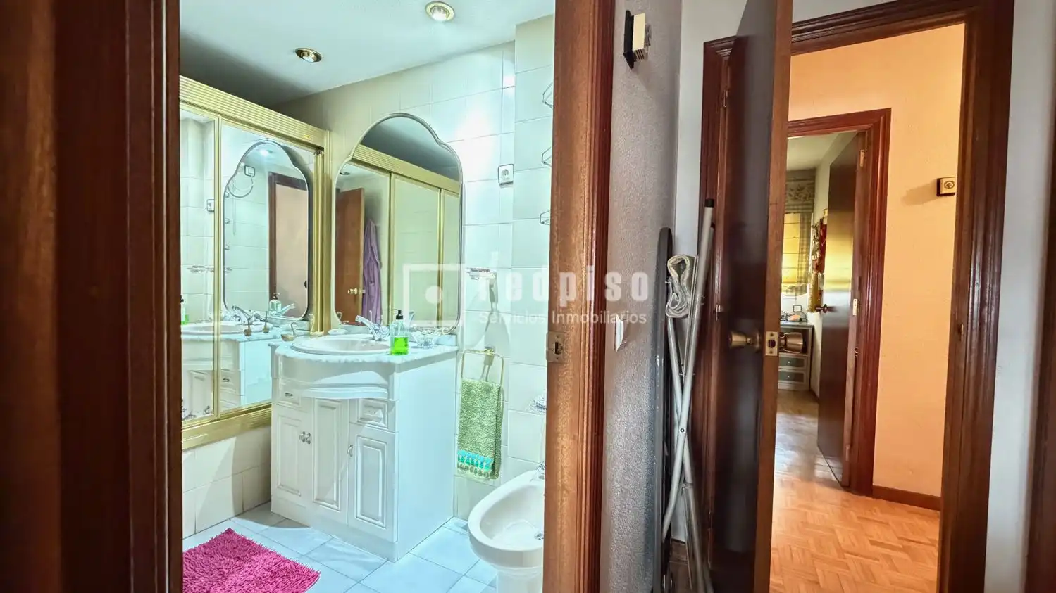 Bathroom of Flat for sale in Leganés  with Heating, Parquet flooring and Terrace