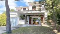 Vista exterior de Casa o xalet en venda en Calafell amb Jardí privat, Terrassa i Traster