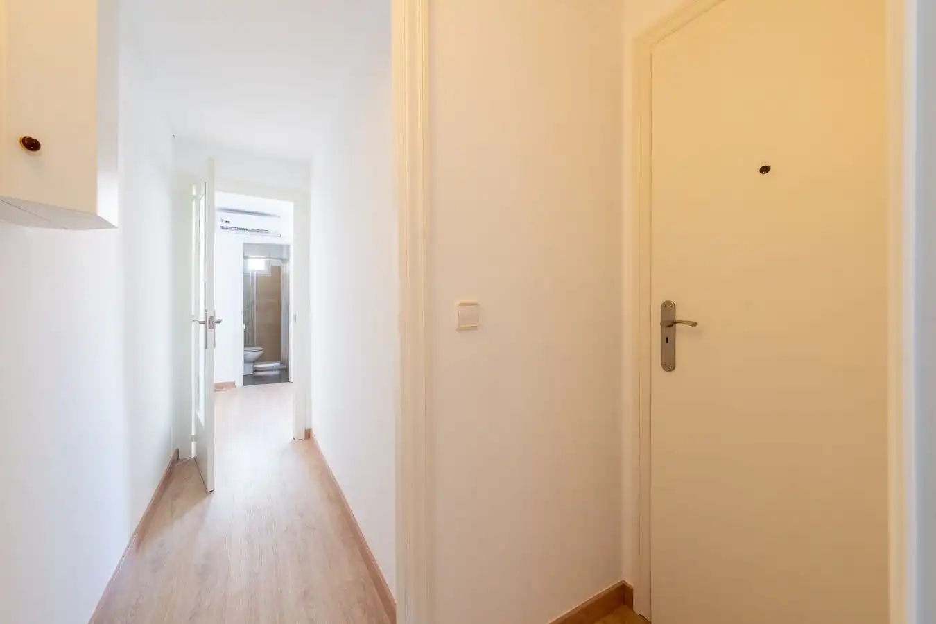 Flat for sale in Barcelona  with Air Conditioner and Heating