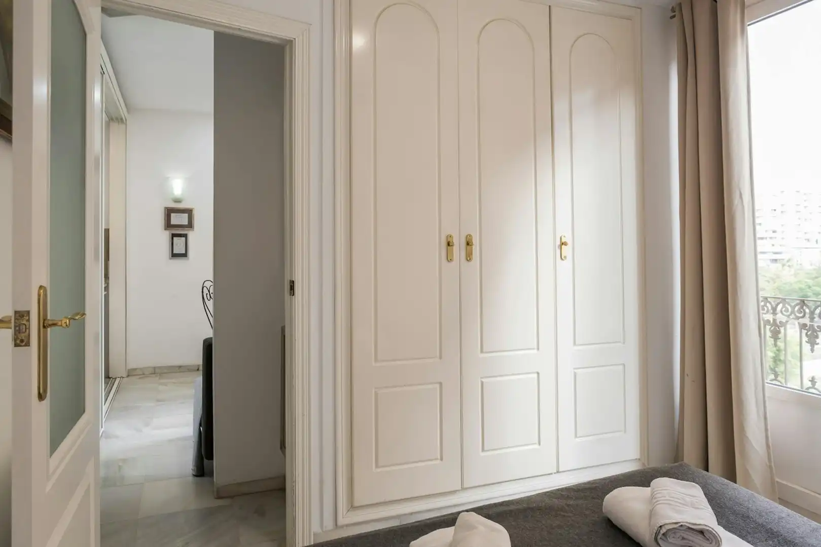 Bedroom of Flat for rent in Valencia  with Air Conditioner, Heating and Furnished