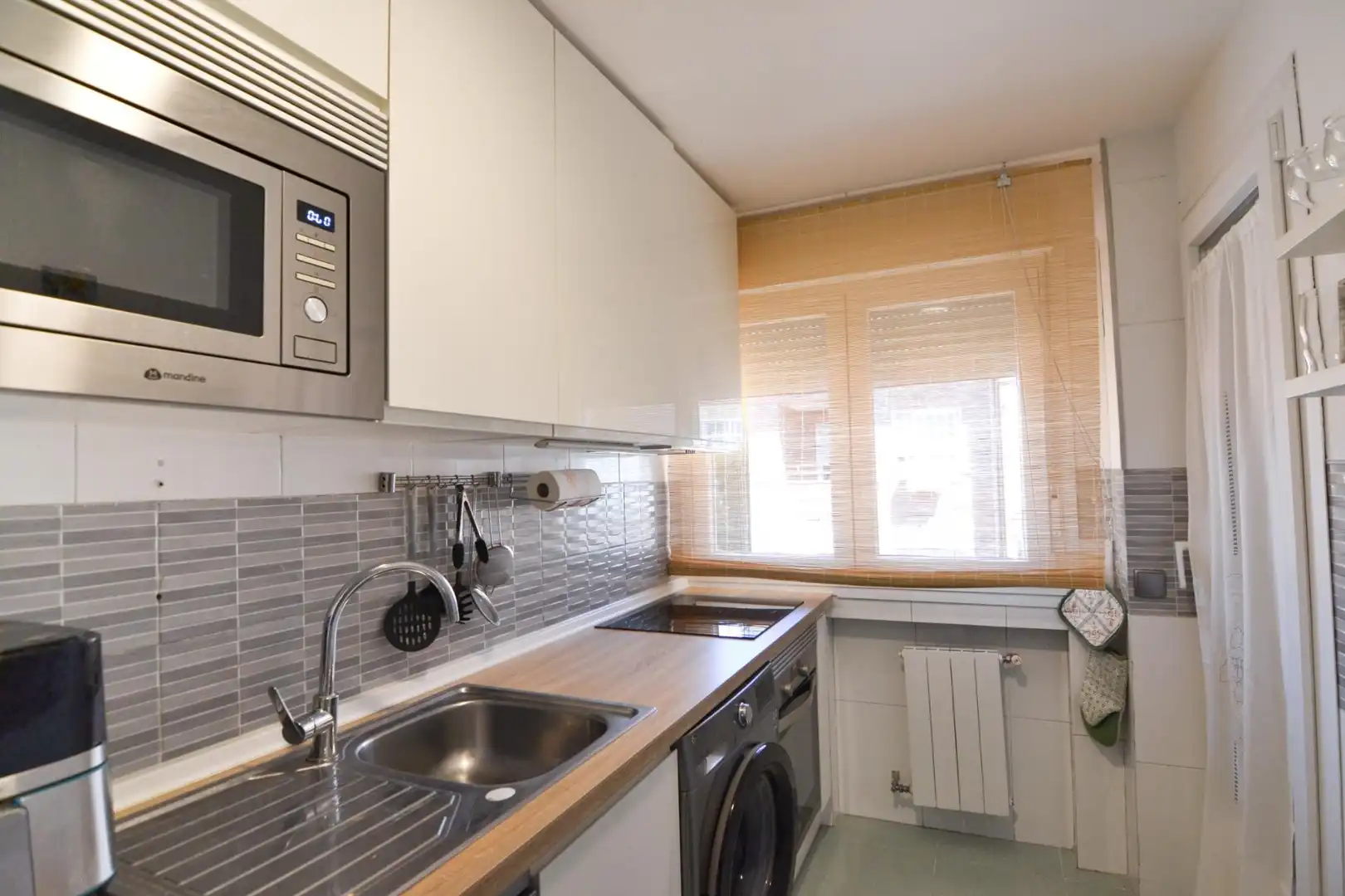Kitchen of Duplexes for sale in Villanueva del Pardillo  with Air Conditioner, Heating and Parquet flooring