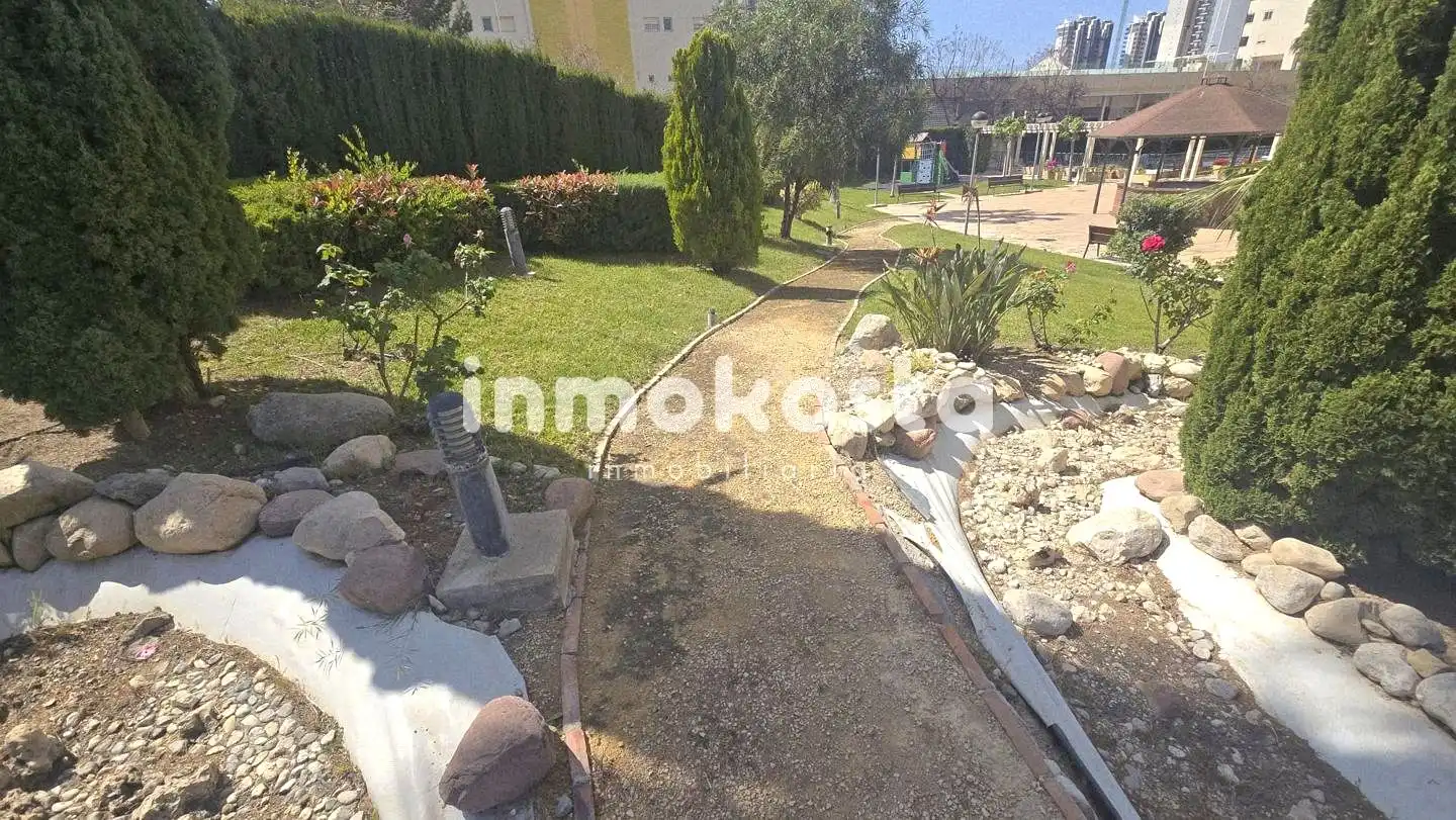 Piso en venta en Benidorm con Aire acondicionado, Terraza y Trastero