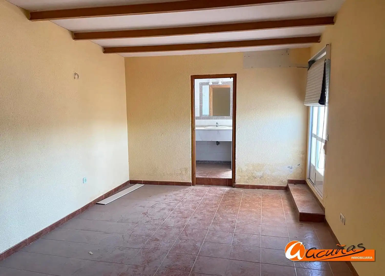 Casa adosada en venta en Puente Genil con Terraza y Trastero