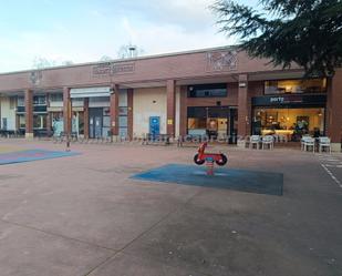 Vista exterior de Local de lloguer en Lardero