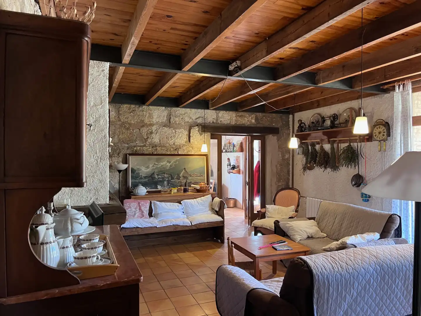 Sala d'estar de Finca rústica en venda en Mieres (Girona) amb Aire condicionat, Jardí privat i Parquet