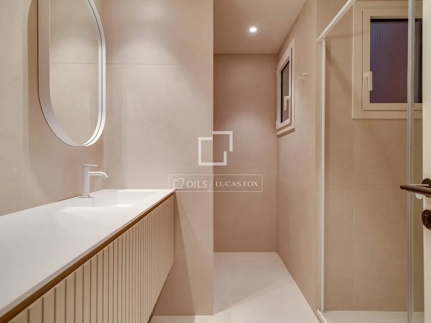 Baño de Ático en venta en Barcelona con Aire acondicionado, Calefacción y Terraza