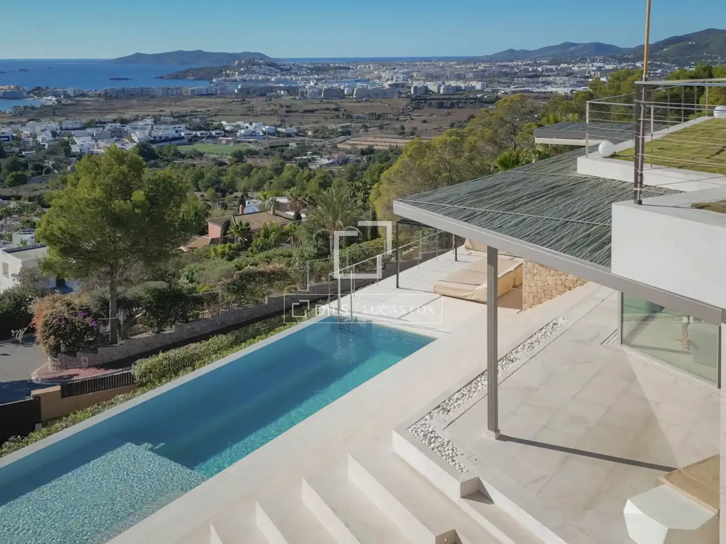 Vista exterior de Casa o chalet en venta en Santa Eulària des Riu con Aire acondicionado, Jardín privado y Terraza