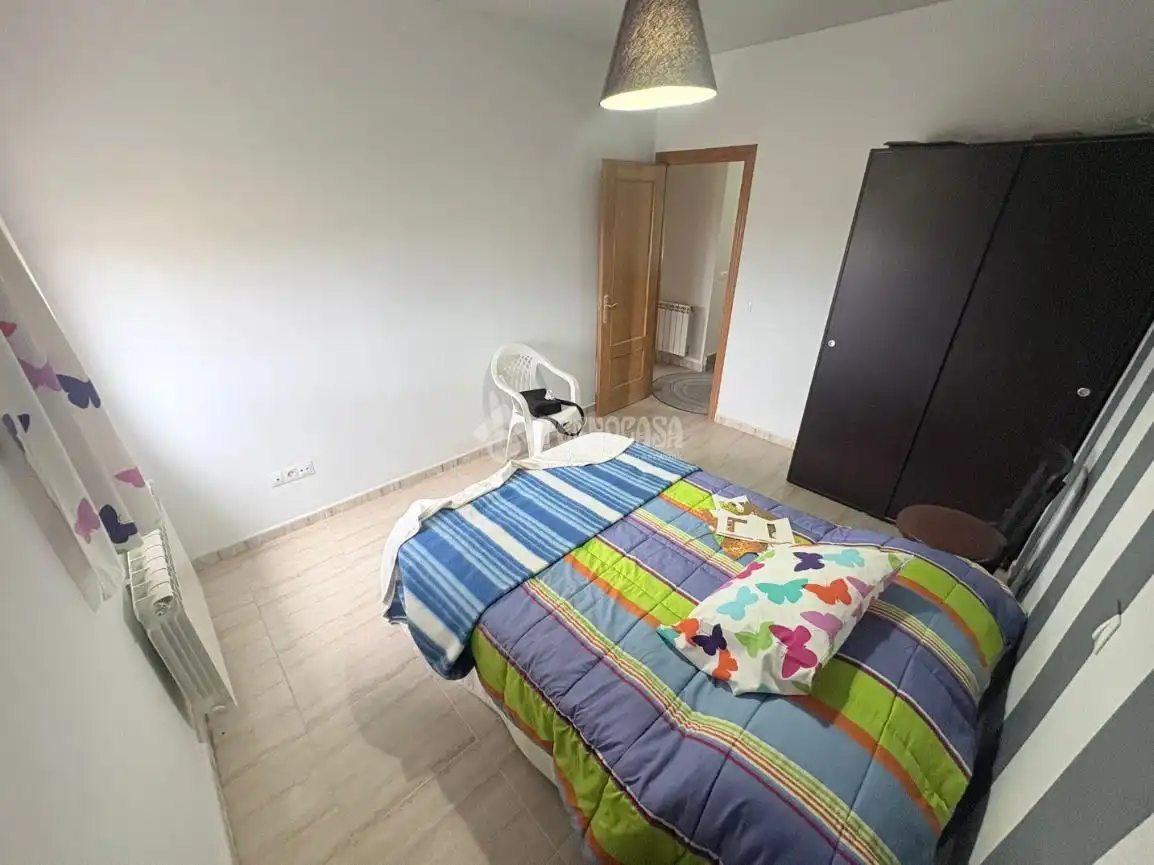 Habitación de Casa adosada en venta en Velada con Aire acondicionado, Calefacción y Jardín privado