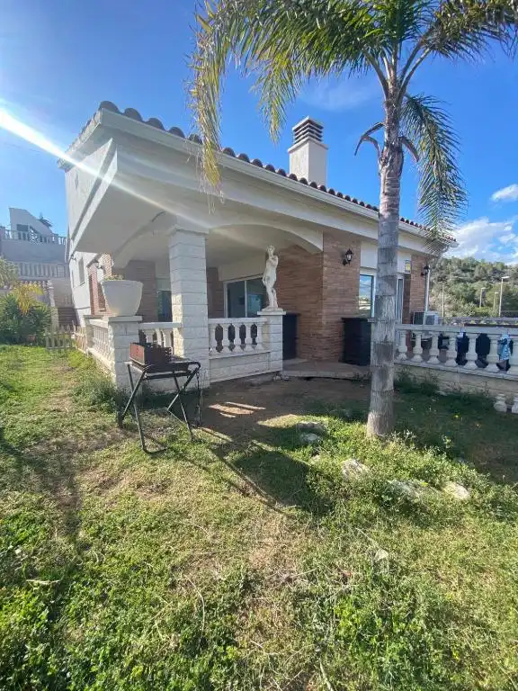 Casa con piscina en venta en Carrer Vallès, imagen 10