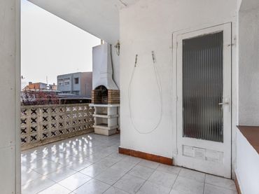 Flat with garden for sale in Carrer JOANOT MARTORELL DE