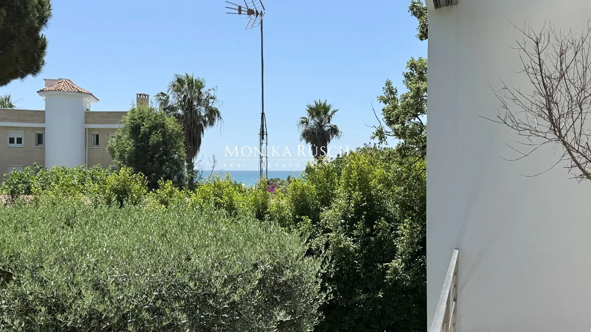 Exterior view of Houses for rent in Castelldefels  with Air Conditioner, Heating and Private garden