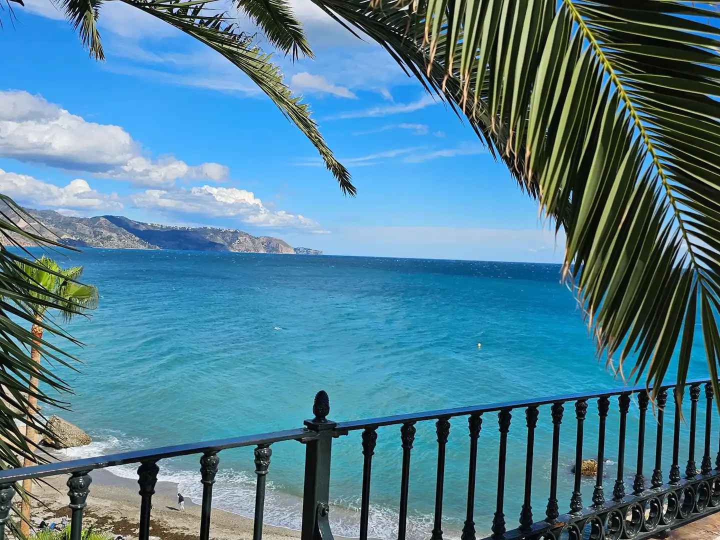 Vista exterior de Apartament en venda en Chaparil - Torrecilla - Punta Lara