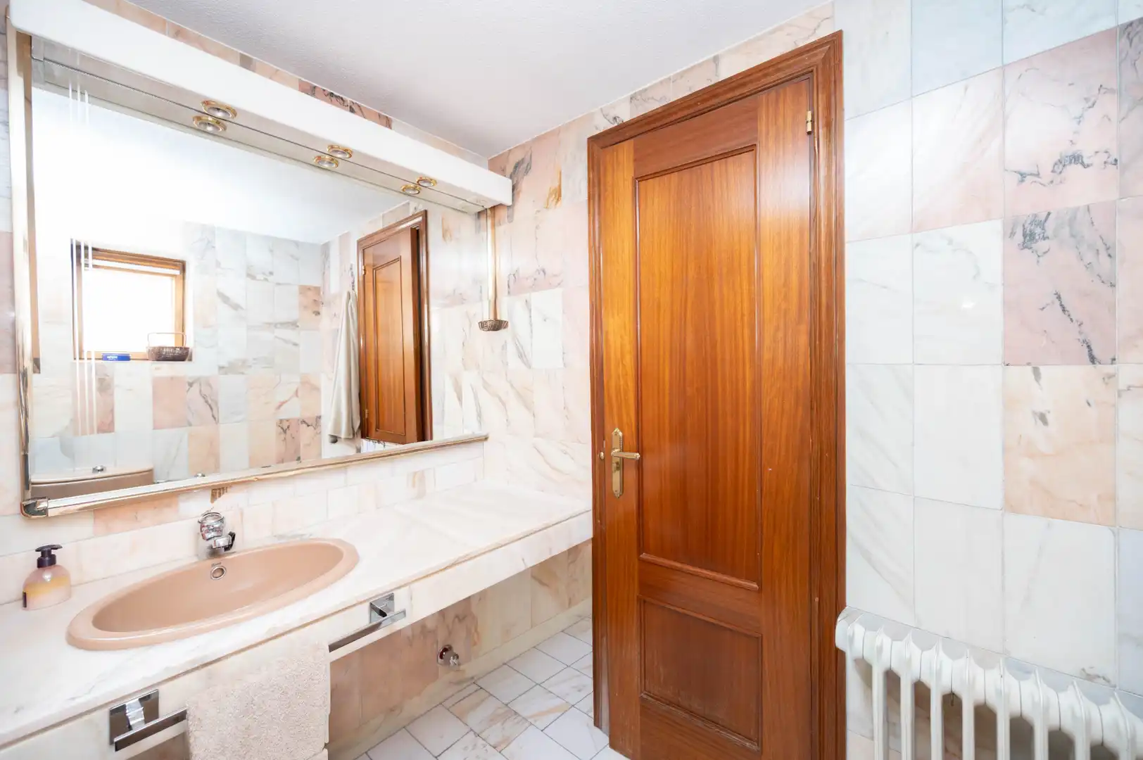 Baño de Casa adosada en venta en Madrid con Jardín privado