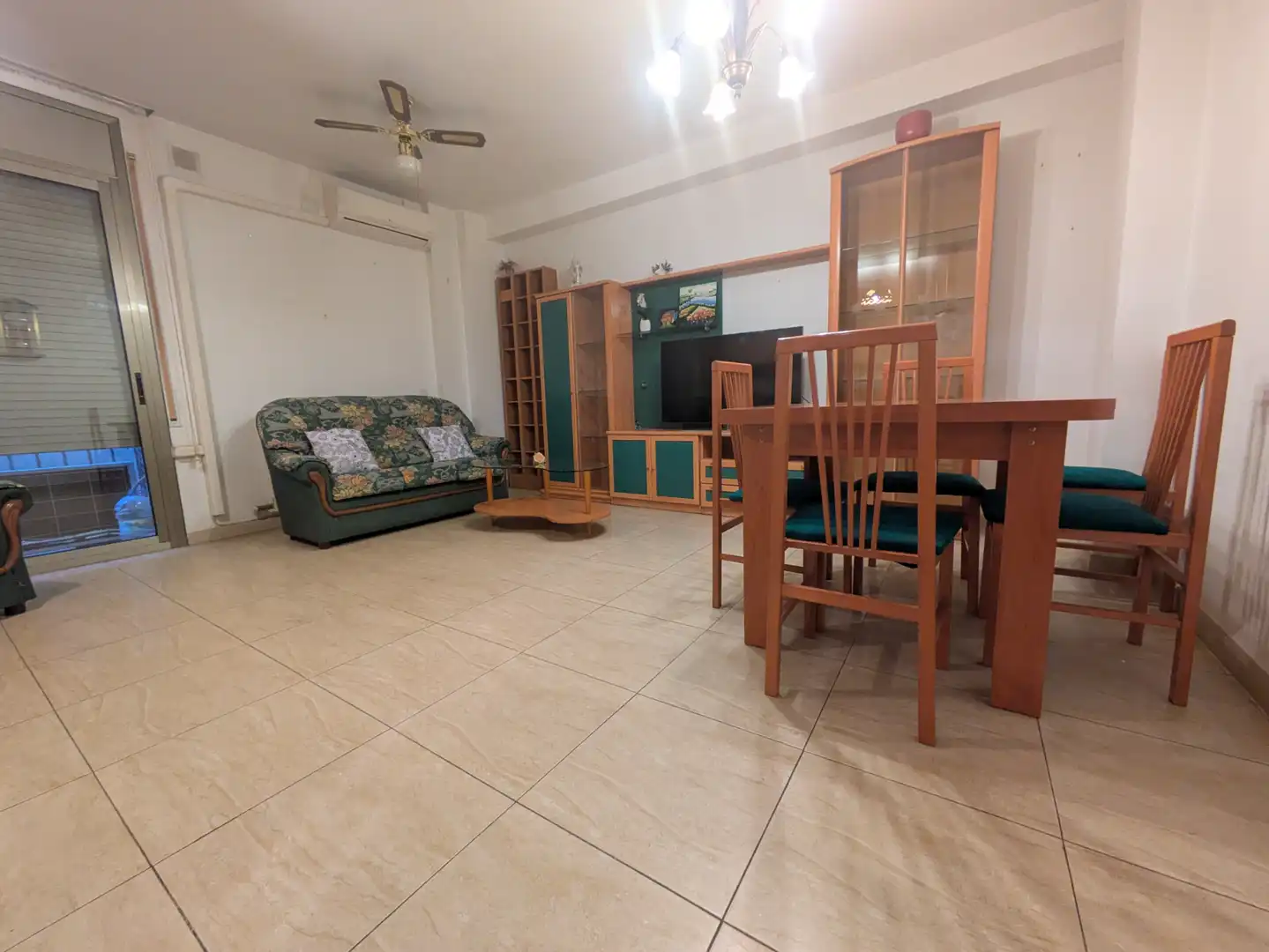 Sala de estar de Piso de alquiler en Reus con Aire acondicionado, Calefacción y Amueblado