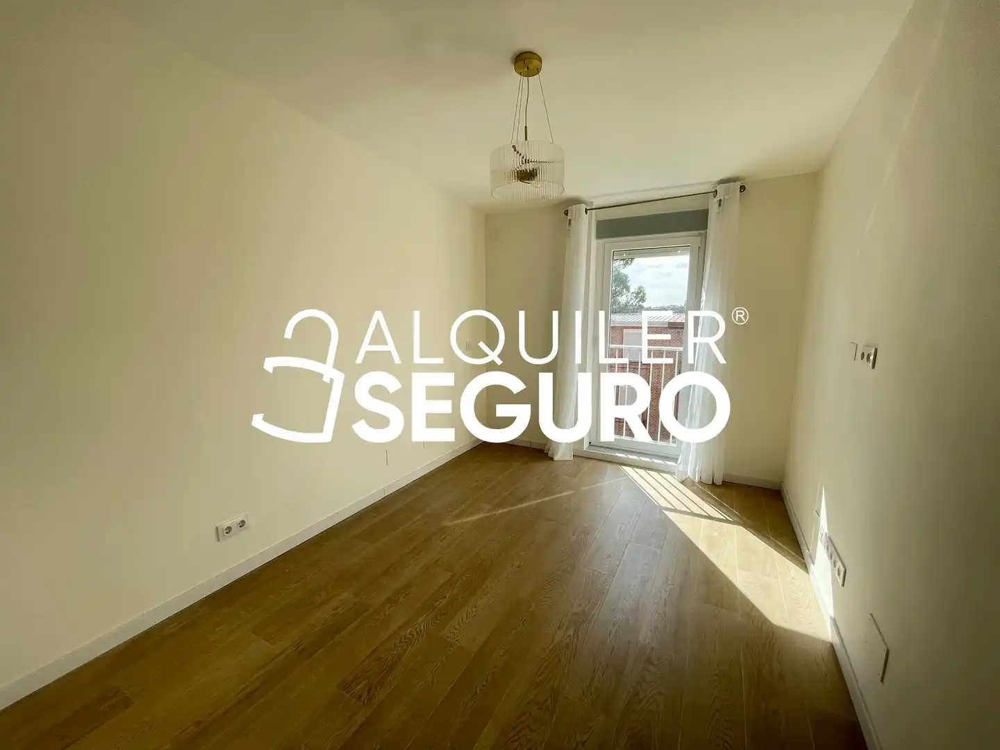 Wohnung zur Miete in de San Juan de Mata, Ciudad Universitaria