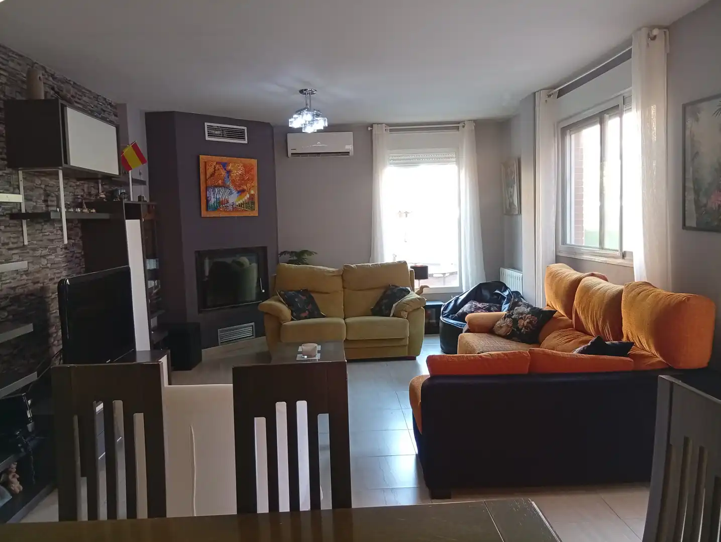 Sala d'estar de Casa adosada en venda en Daganzo de Arriba amb Aire condicionat, Calefacció i Jardí privat