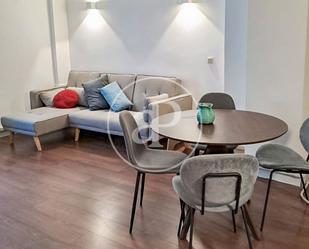 Living room of Flat to rent in  Madrid Capital  with Air Conditioner, Heating and Furnished