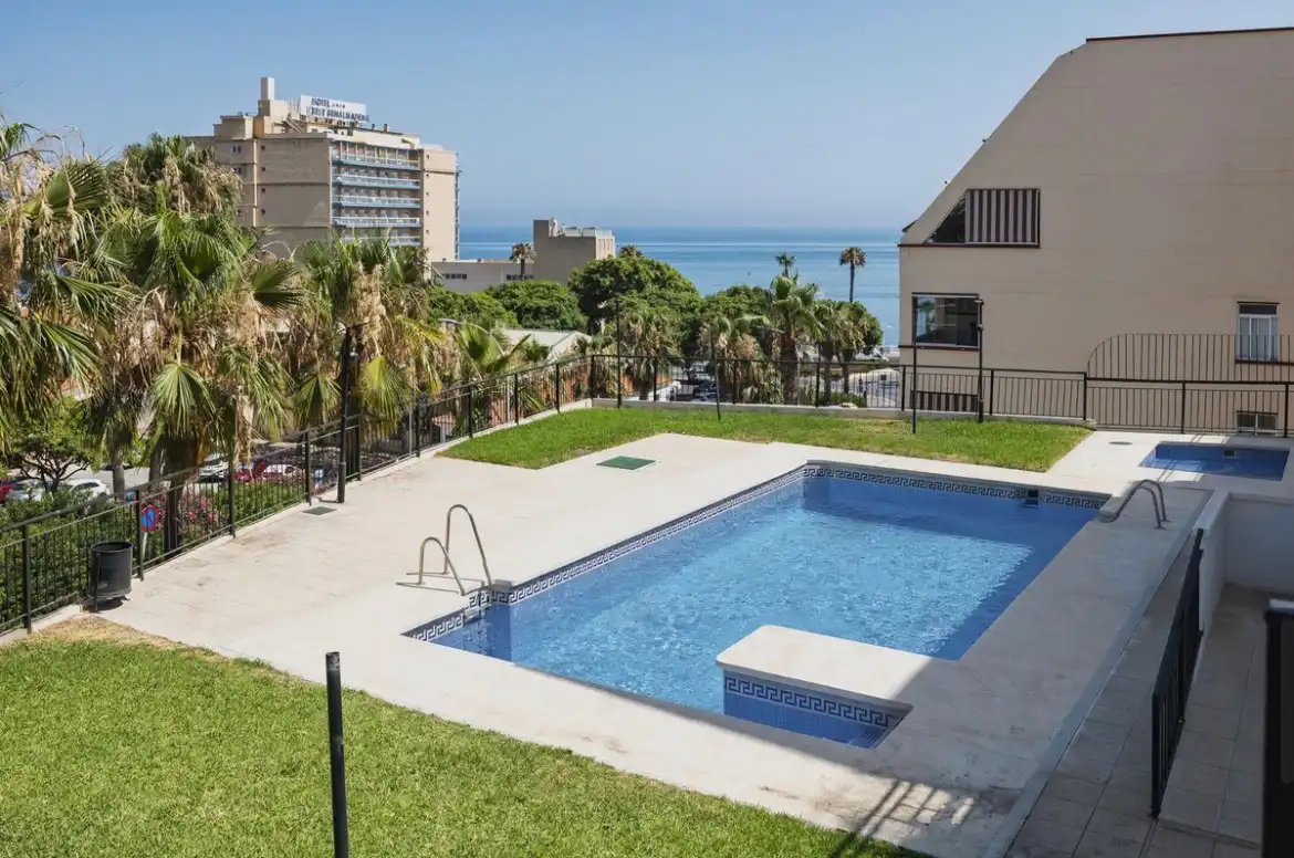 Apartamento con piscina en venta en Parque de la Paloma, imagen 3