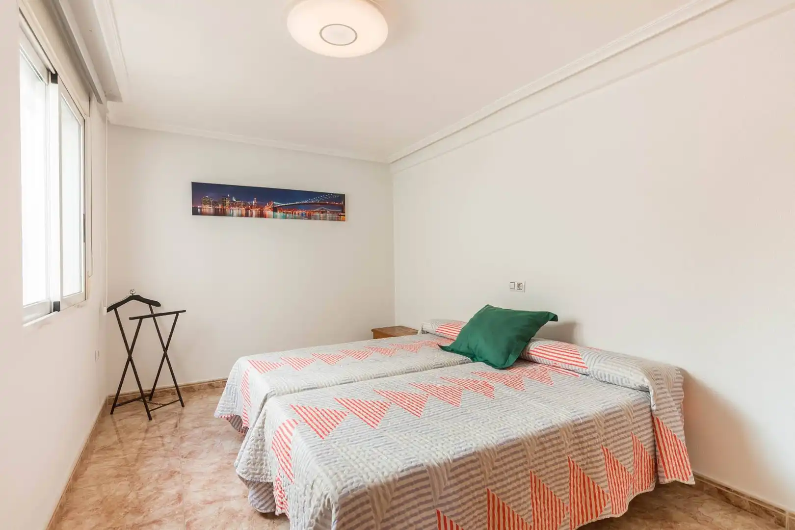 Habitación de Dúplex en venta en Murcia con Aire acondicionado y Calefacción