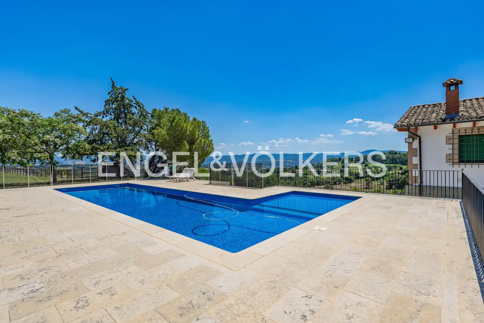 Piscina de Finca rústica en venda en Sant Feliu Sasserra amb Calefacció, Terrassa i Piscina