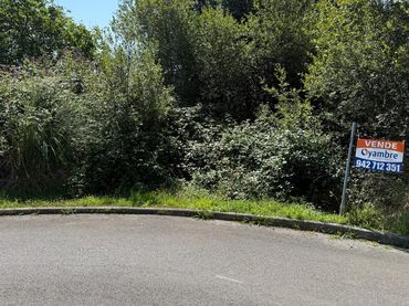 Wohnbaugrundstück zum Verkauf in Barrio Pedrouzo