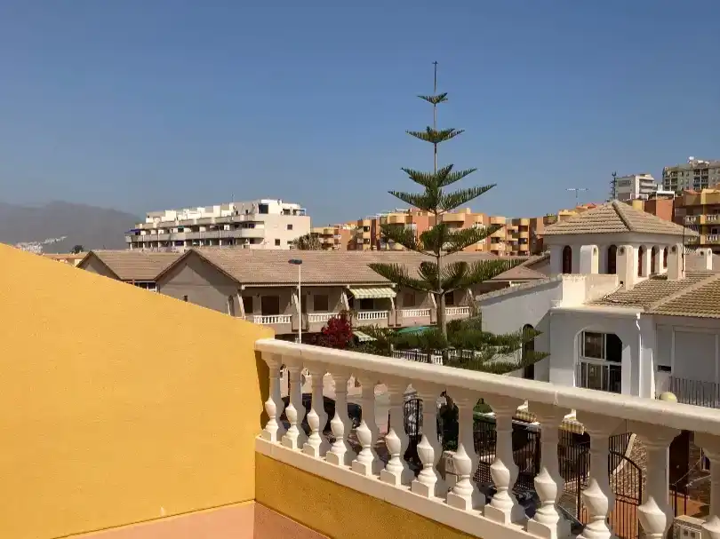 Vista exterior de Casa adosada en venda en Mazarrón amb Moblat i Balcó