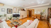 Living room of Single-family semi-detached for sale in  Madrid Capital  with Air Conditioner, Heating and Private garden