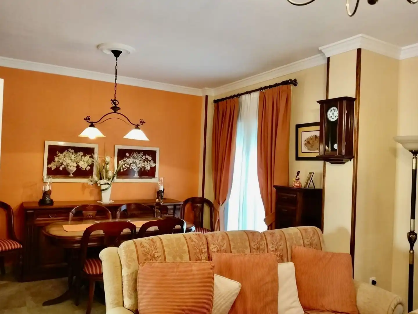 Comedor de Casa o chalet en venta en Tomares con Aire acondicionado, Calefacción y Terraza