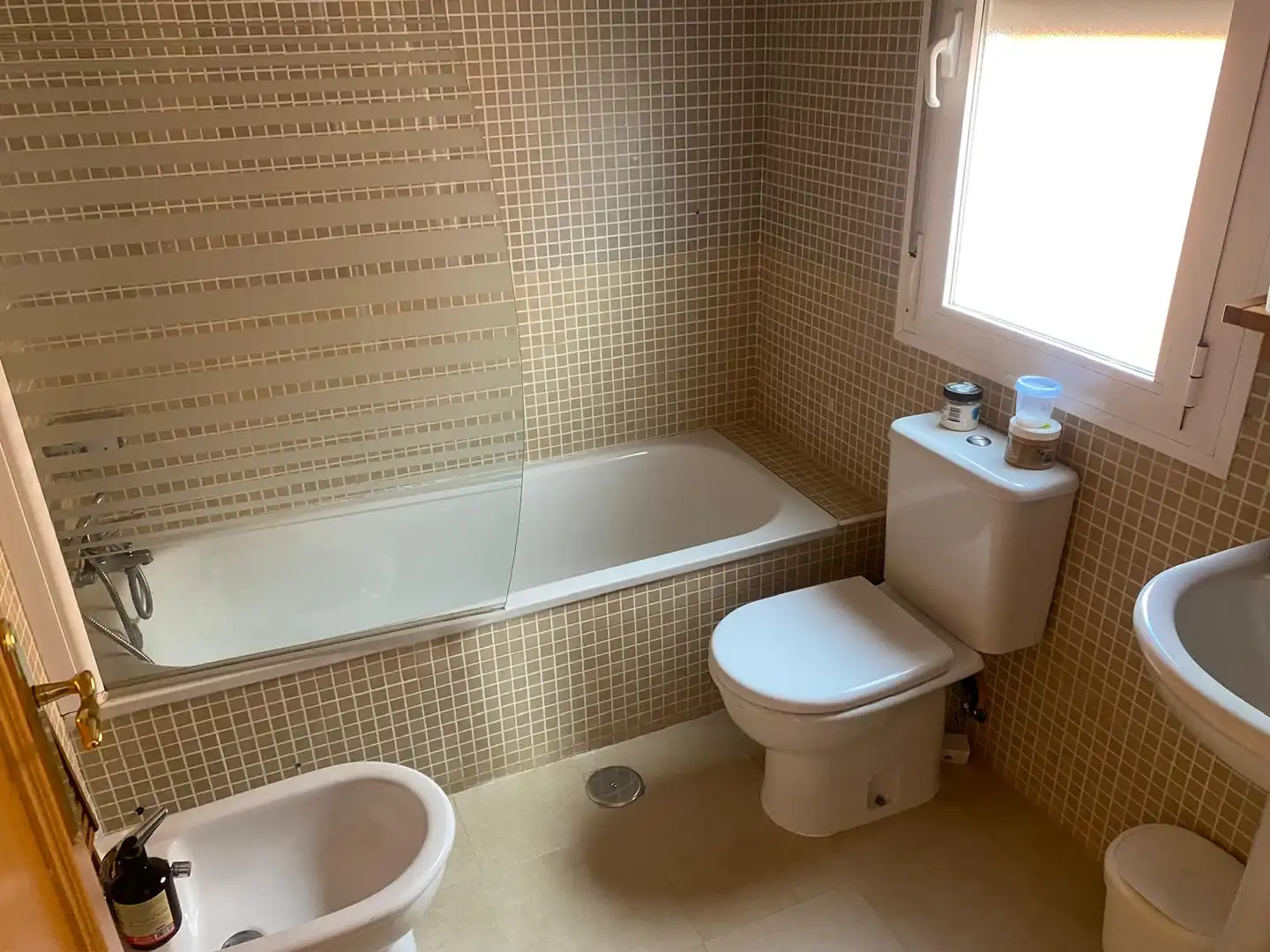 Baño de Casa adosada en venta en Poblete con Aire acondicionado, Calefacción y Jardín privado