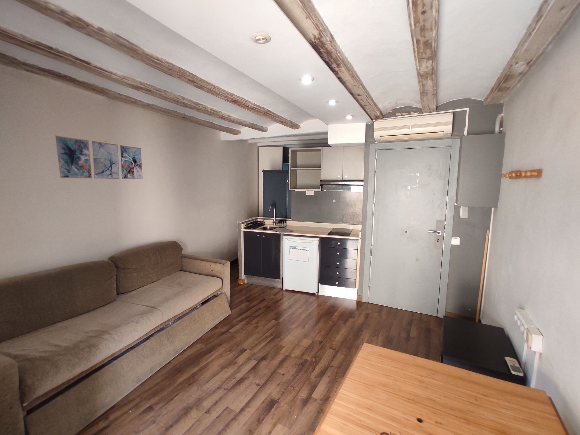 Living room of Apartment to rent in  Barcelona Capital  with Air Conditioner, Furnished and Balcony