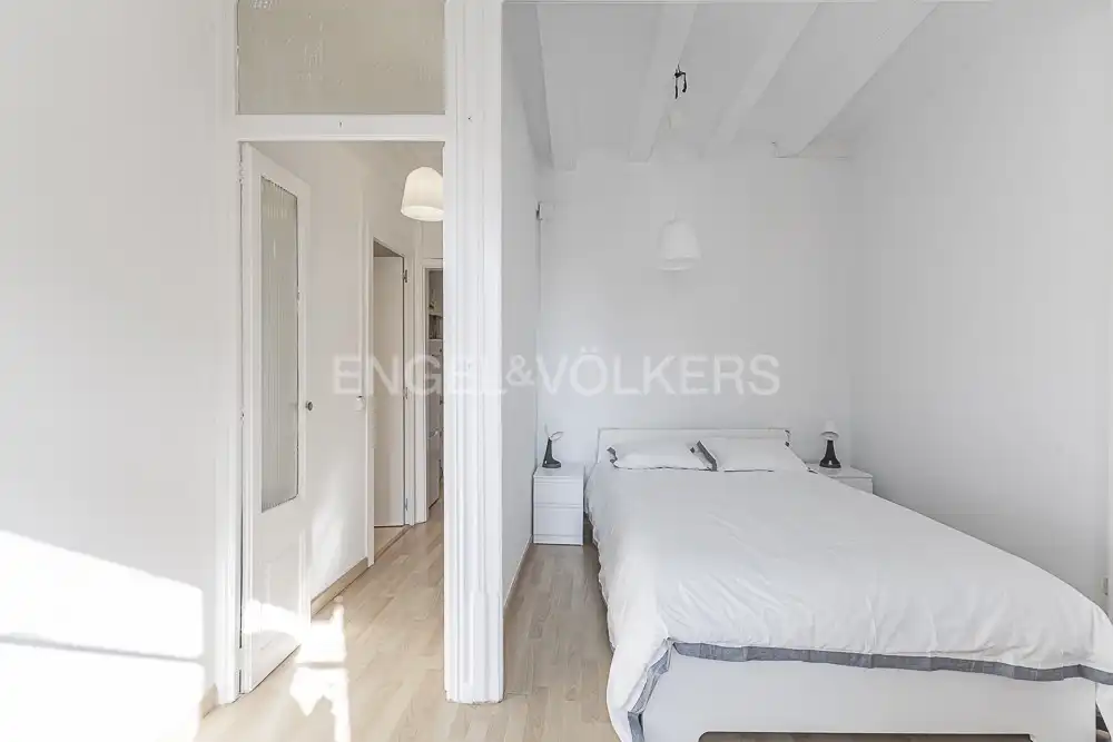 Schlafzimmer von Wohnung zur Miete in Barcelona mit Heizung, Parkett und Möbliert