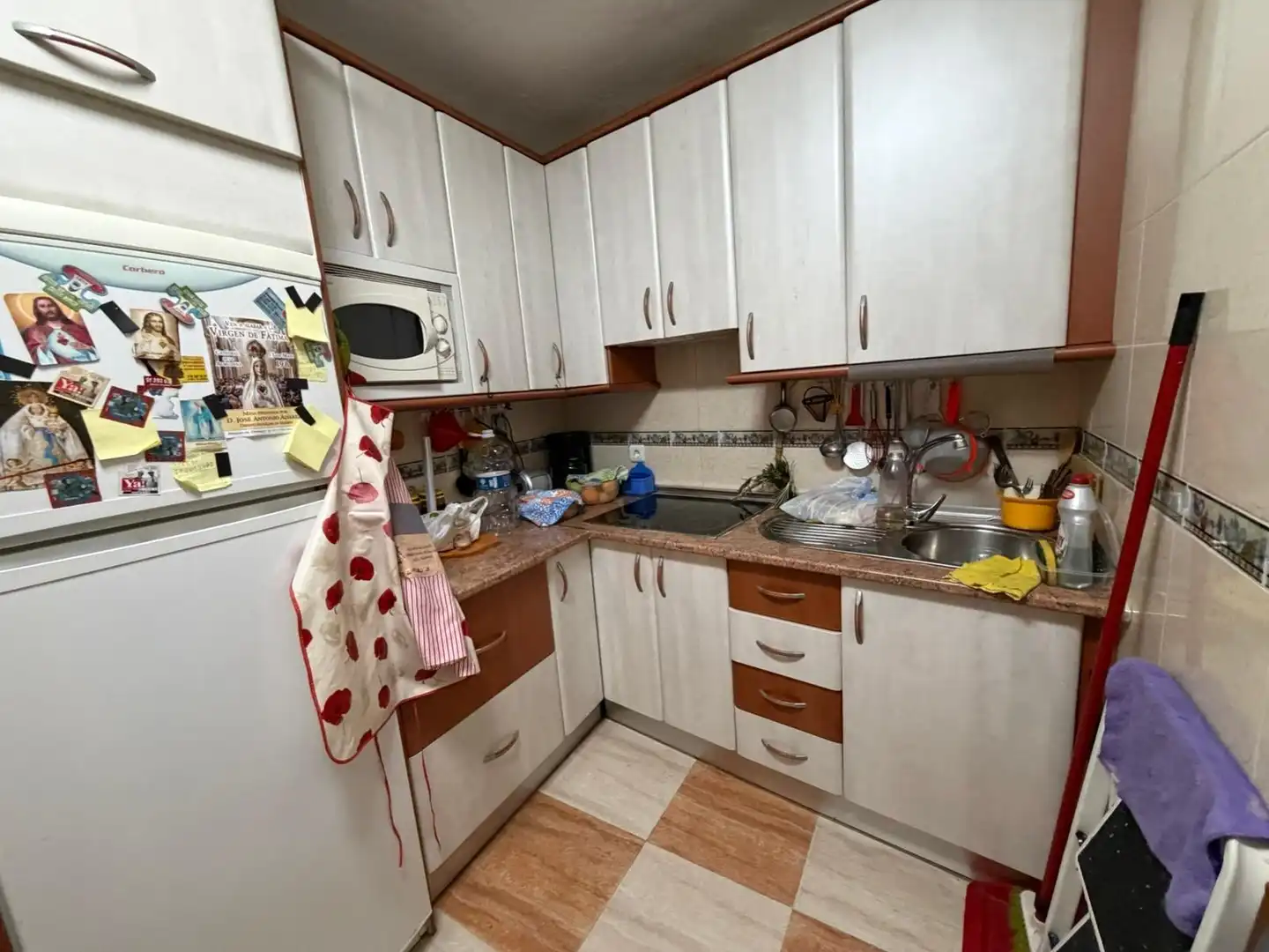 Cuina de Casa o xalet en venda en Alcuéscar amb Terrassa, Moblat i Balcó