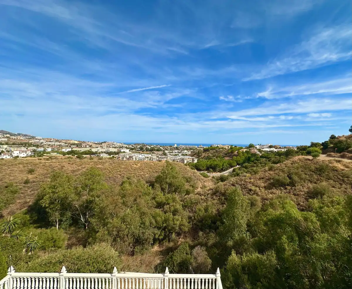 Vista exterior de Casa o chalet en venta en Mijas con Aire acondicionado, Calefacción y Jardín privado