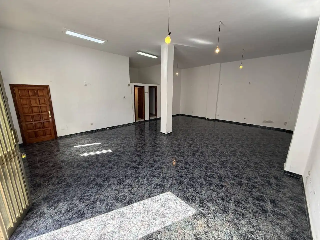 Local comercial de lloguer a Santa Ana, imagen 6