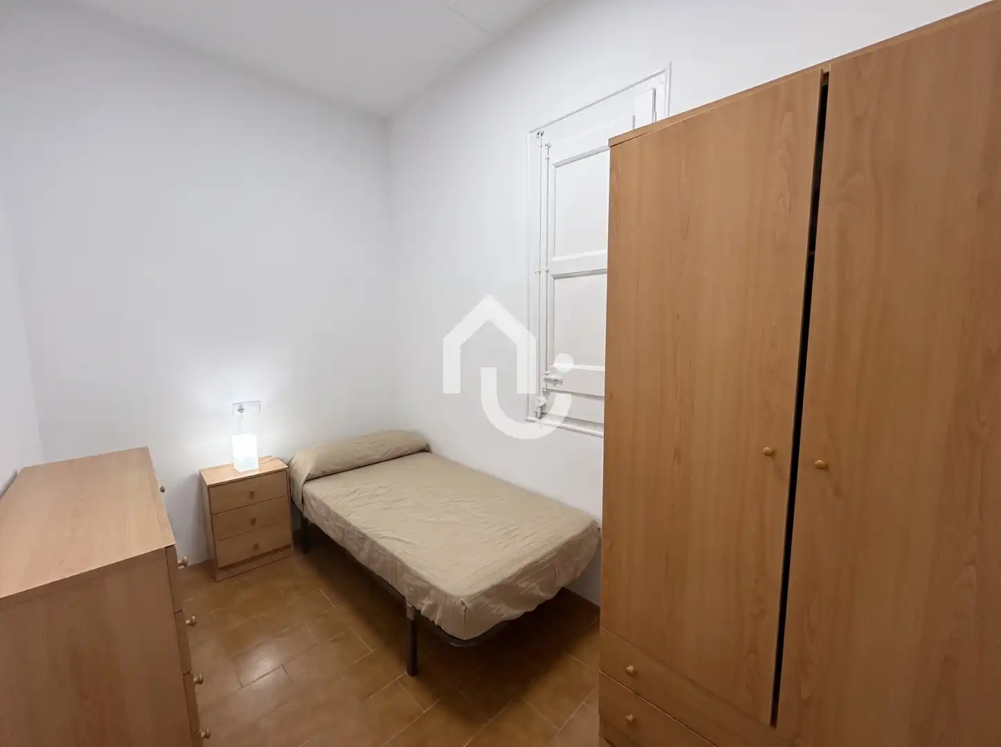 Schlafzimmer von Erdgeschoss zum Verkauf in Barcelona mit Abstellraum