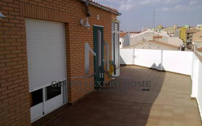 Vista exterior de Àtic en venda en  Albacete Capital amb Aire condicionat, Calefacció i Terrassa