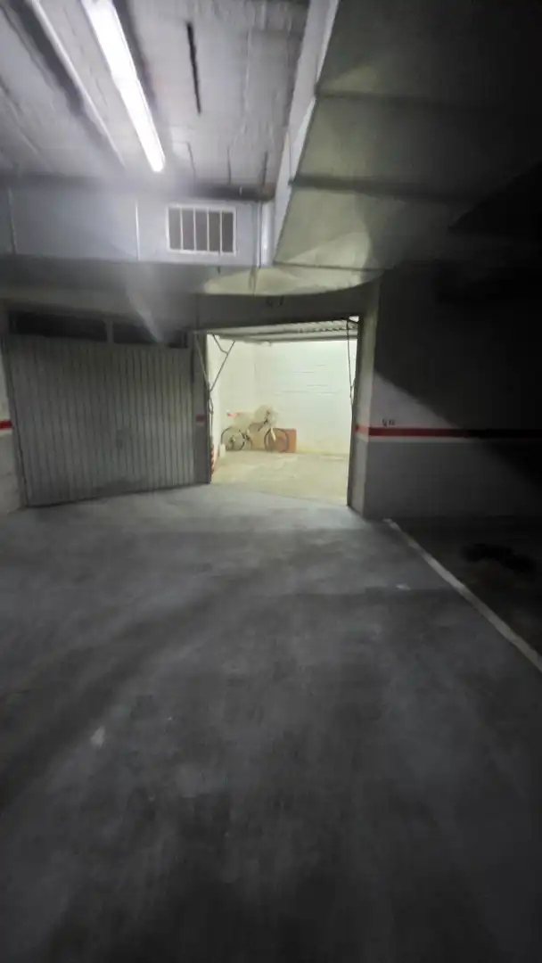 Einzelparkplatz mit Aufzug zum Verkauf in Carrer de Valls 19, imagen 12