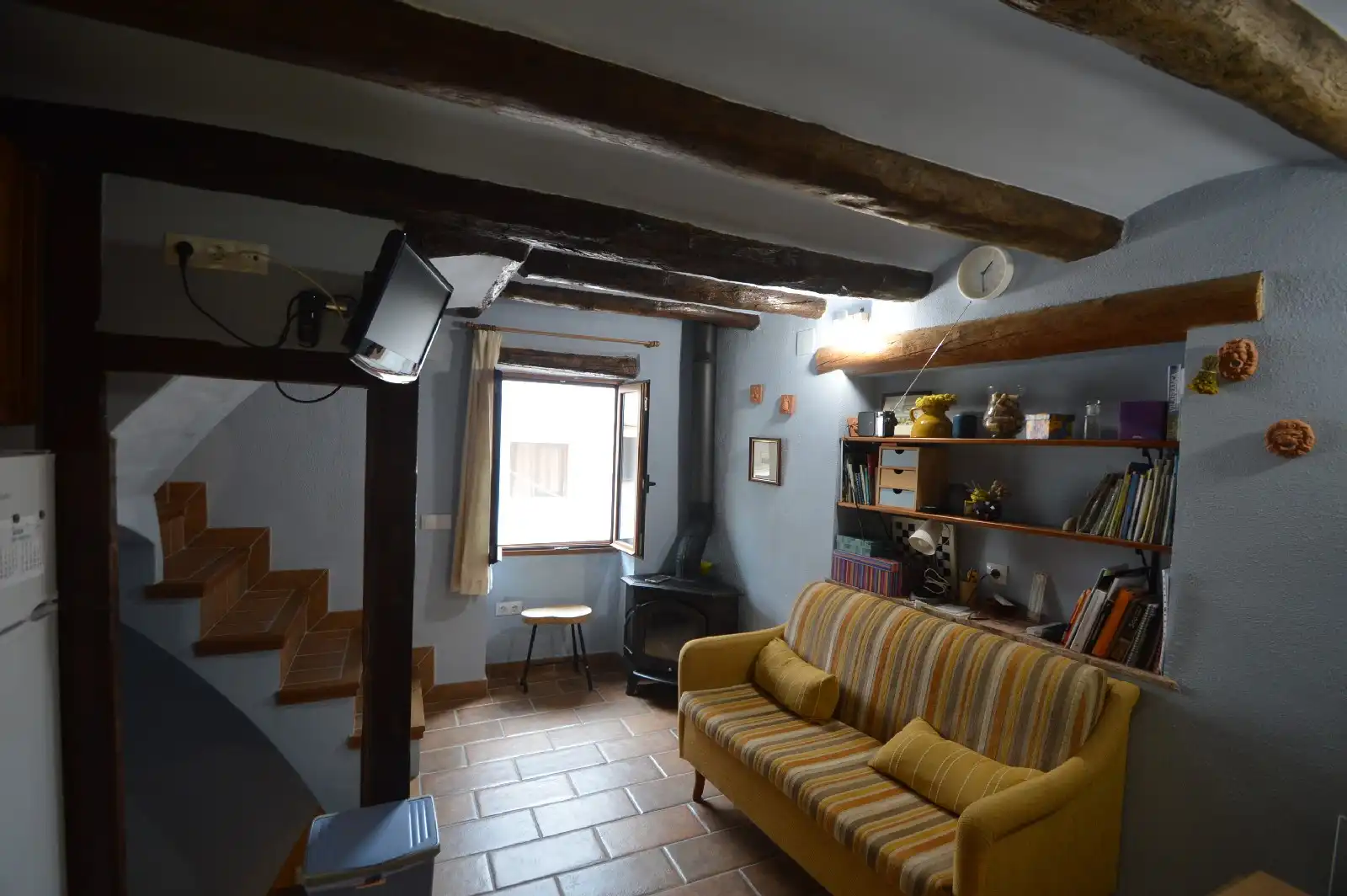 Sala d'estar de Finca rústica en venda en Xert amb Terrassa i Moblat