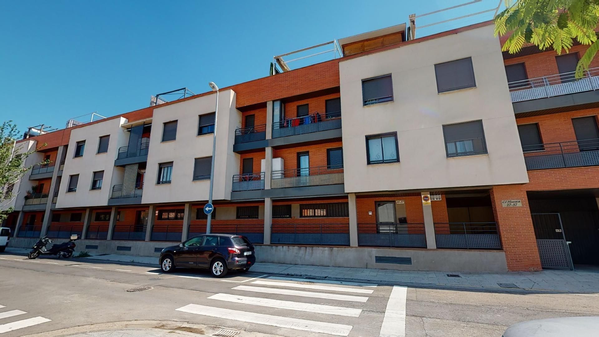 Exterior view of Flat for sale in Utebo  with Air Conditioner, Heating and Terrace