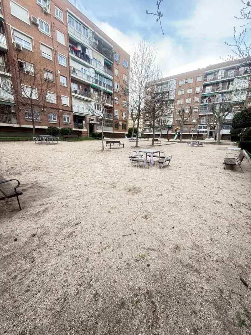 Vista exterior de Piso en venta en Madrid con Aire acondicionado, Calefacción y Terraza