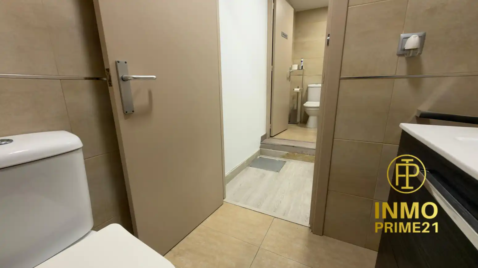 Bathroom of Commercial properties for sale in Santander