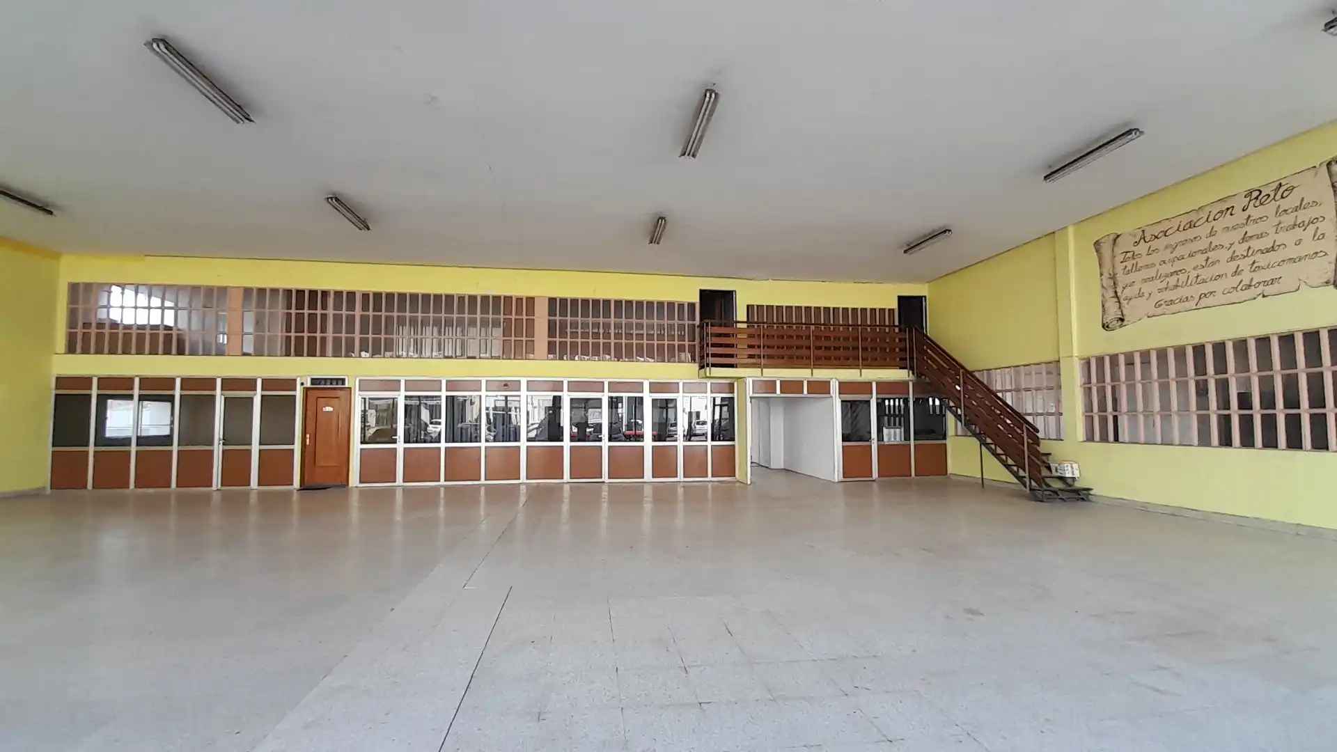Locale commerciale in affitto a Avenida de España, imagen 2