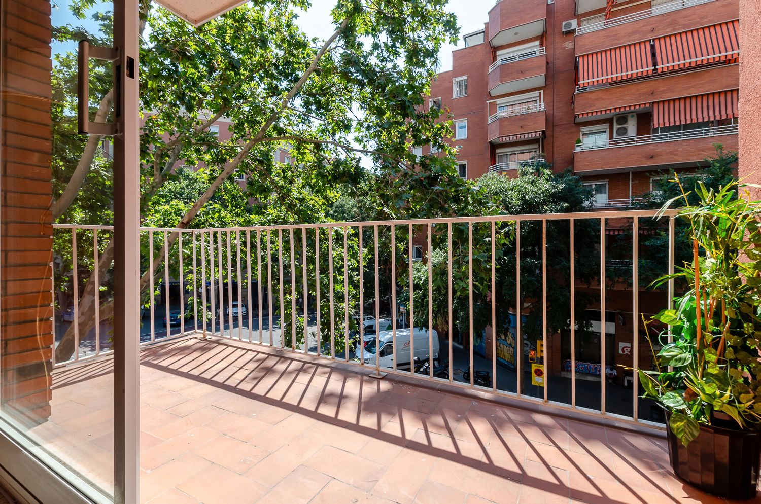 Balcony of Flat for sale in  Barcelona Capital  with Furnished and Balcony