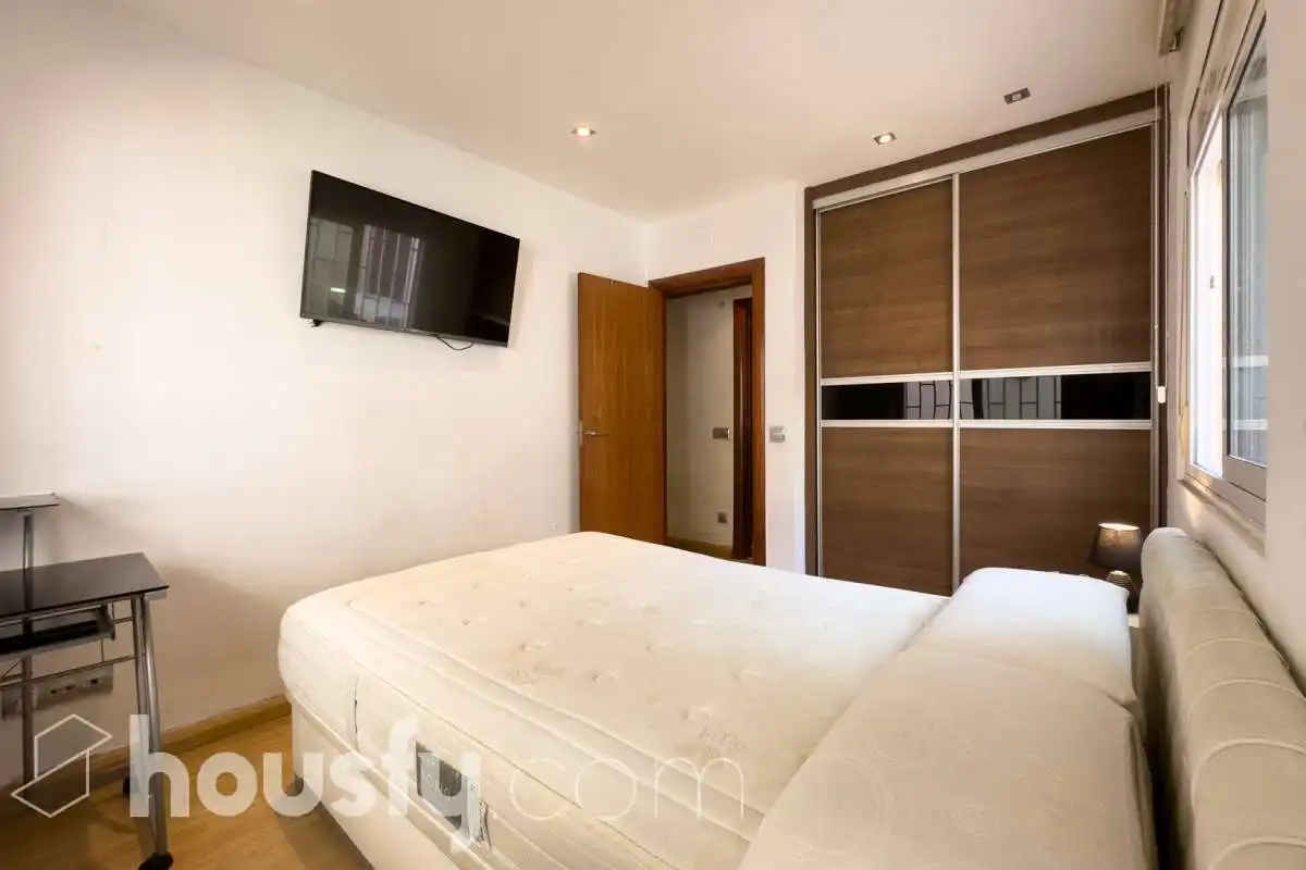 Schlafzimmer von Erdgeschoss zum Verkauf in Barcelona mit Klimaanlage, Heizung und Privatgarten