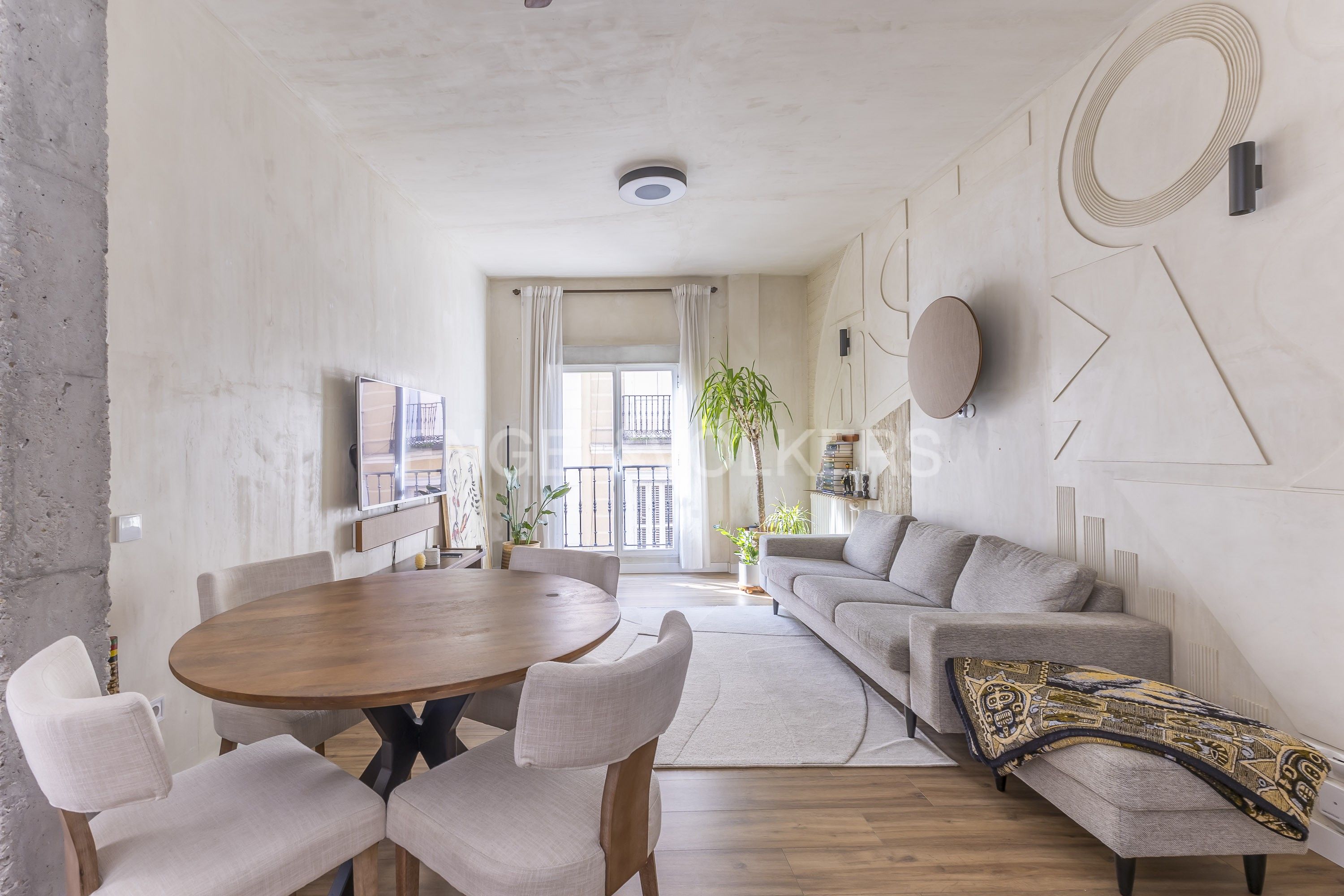 Living room of Flat for rent in  Madrid Capital  with Air Conditioner, Heating and Terrace