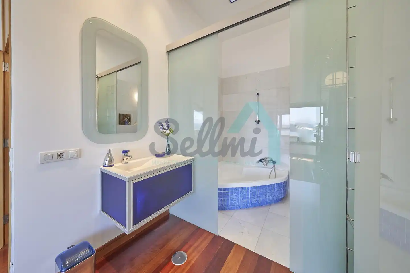 Bathroom of Houses for sale in Gozón  with Heating, Private garden and Terrace